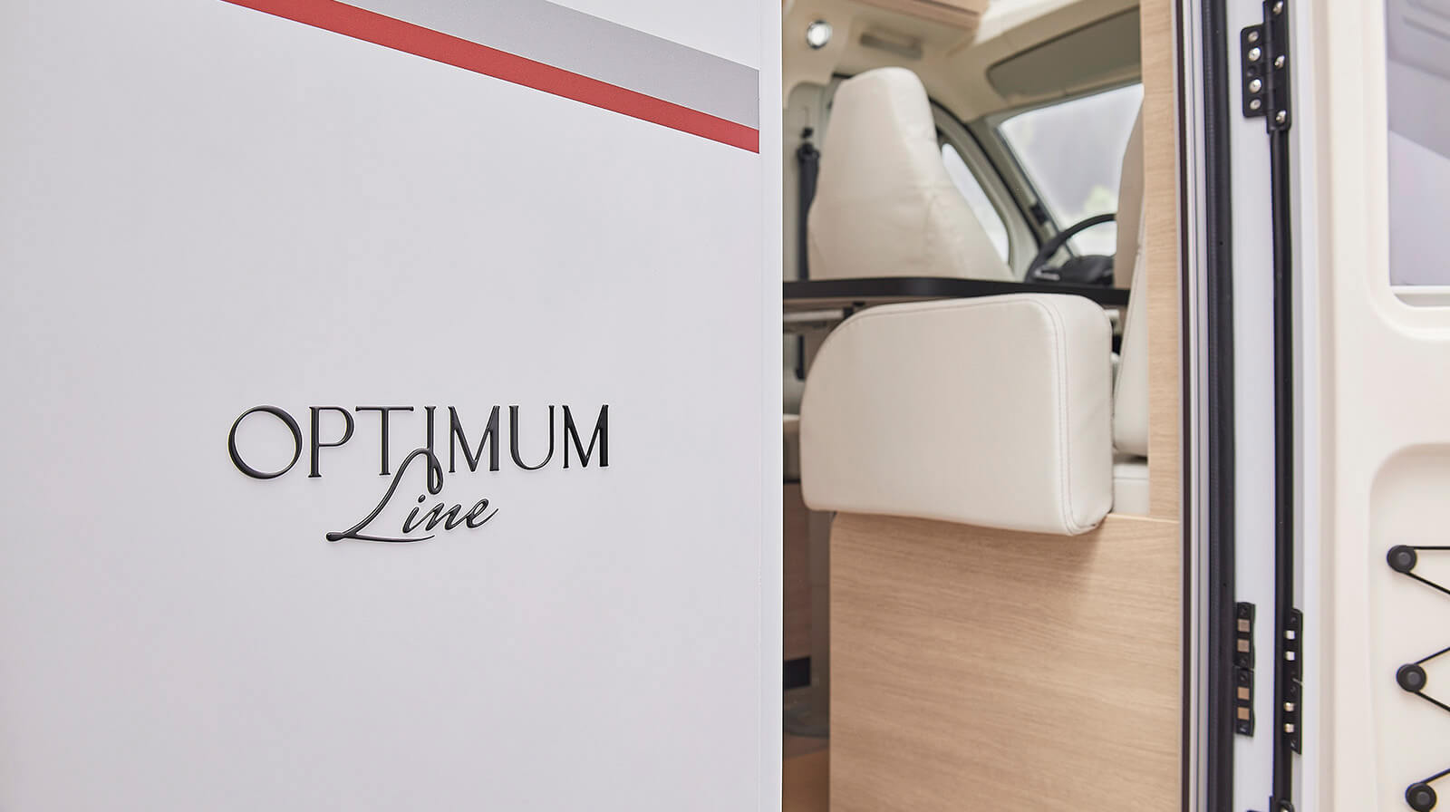 FOTOGRAFÍAS EN EL INTERIOR RAPIDO Autocaravana C66