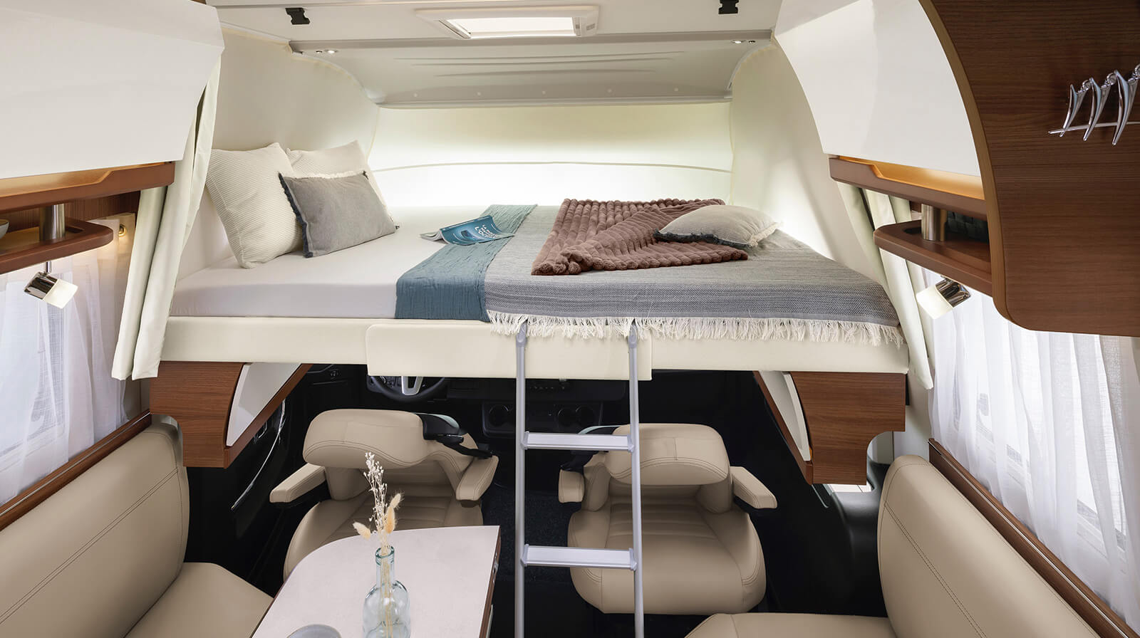 FOTOGRAFÍAS EN EL INTERIOR RAPIDO Autocaravana i66M
