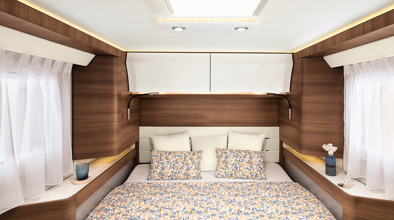 FOTOGRAFÍAS EN EL INTERIOR RAPIDO Autocaravana i96M