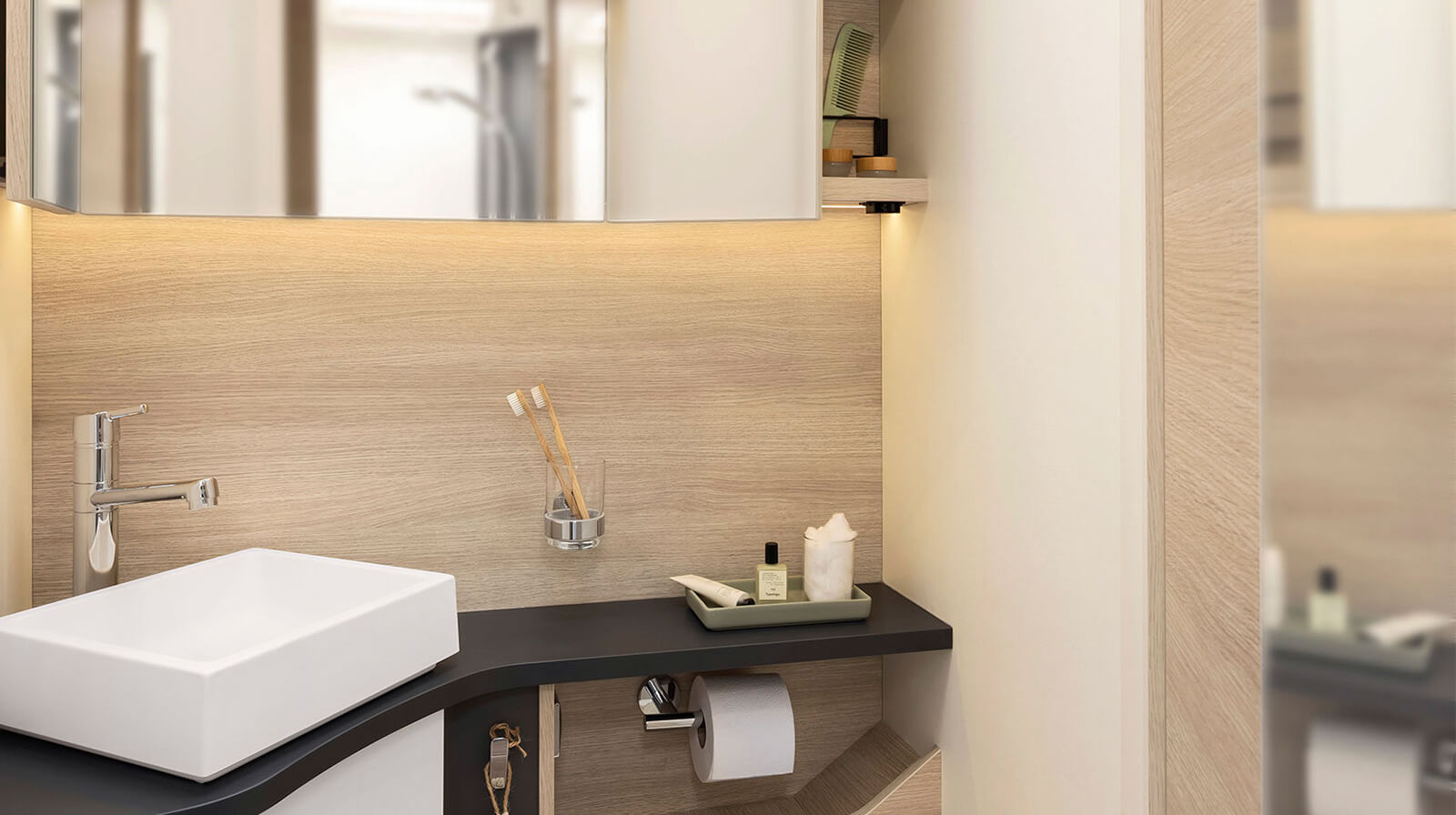 FOTOGRAFÍAS EN EL INTERIOR RAPIDO Autocaravana 666F