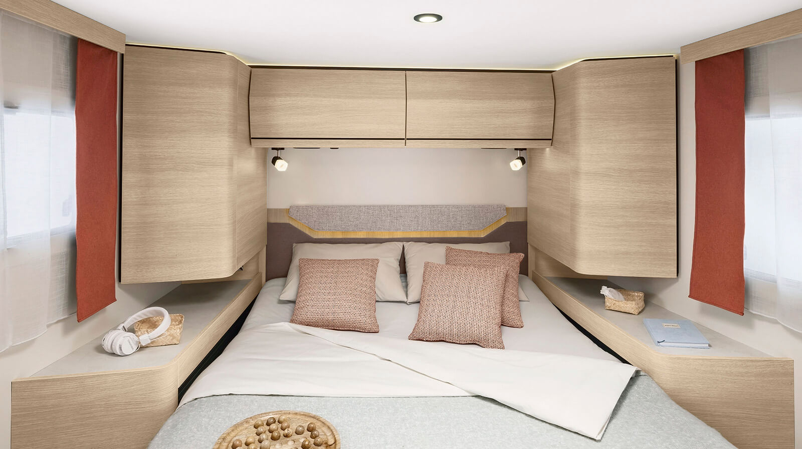 FOTOGRAFÍAS EN EL INTERIOR RAPIDO Autocaravana C86i